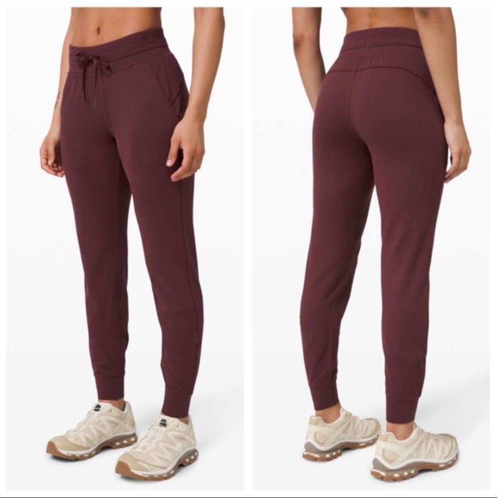 Lululemon ready to rulu pant in cassis